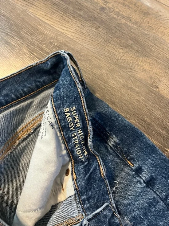 American Eagle Strigid Super High-Waisted Baggy Straight Jean - Picture 7 of 8